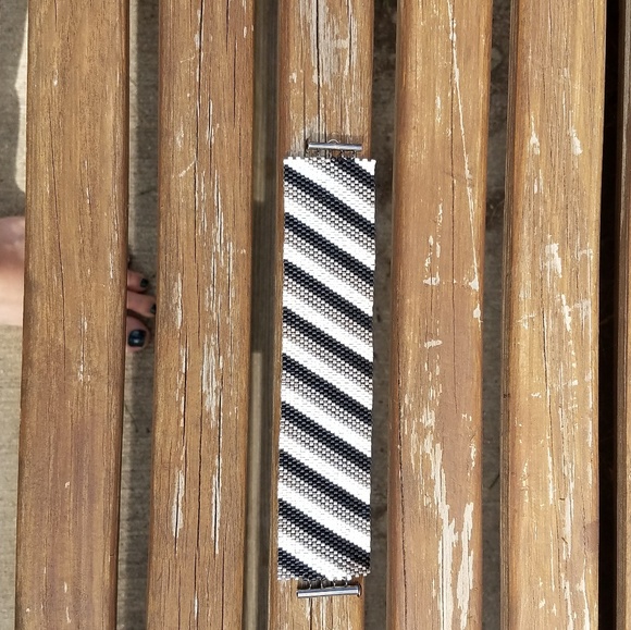 Bracelet - Picture 1 of 4